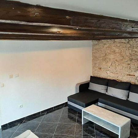 T3 Hyper-Centre Au Calme Tout Equipe Parking Prive Apartment Castres  Exterior photo