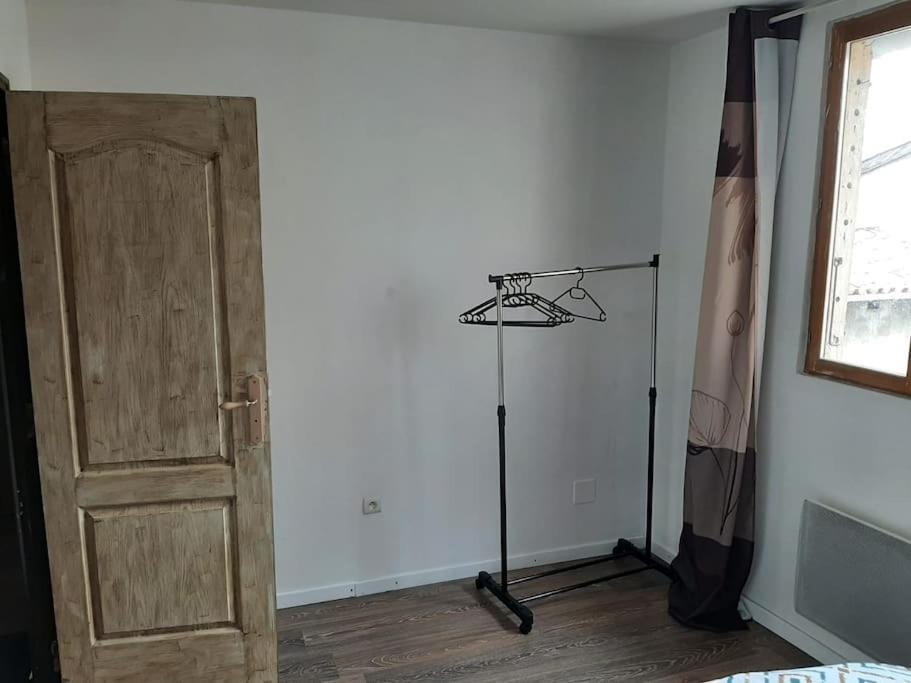 T3 Hyper-Centre Au Calme Tout Equipe Parking Prive Apartment Castres  Exterior photo
